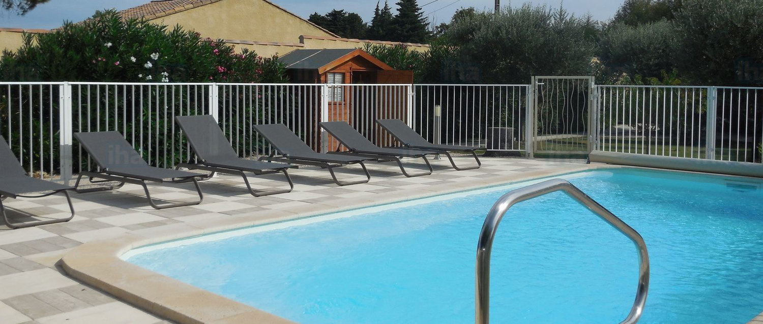 3 Reasons Why You Can No Disregard Frameless Glass Pool Fence Price